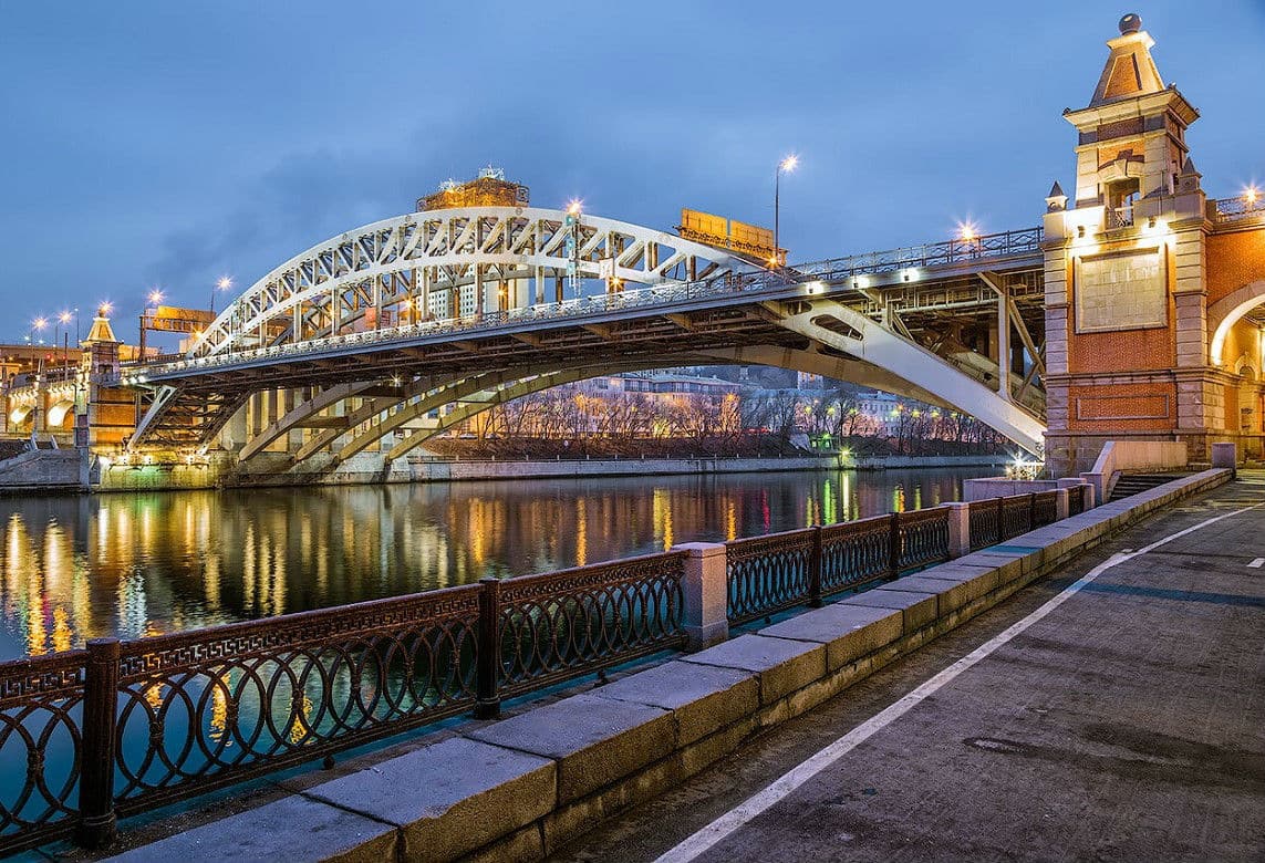 Набережные и мосты Москвы