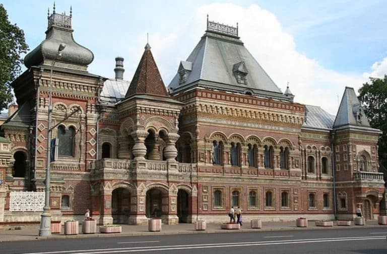 Необычные места и старинные дворы Москвы, которые стоит посмотреть