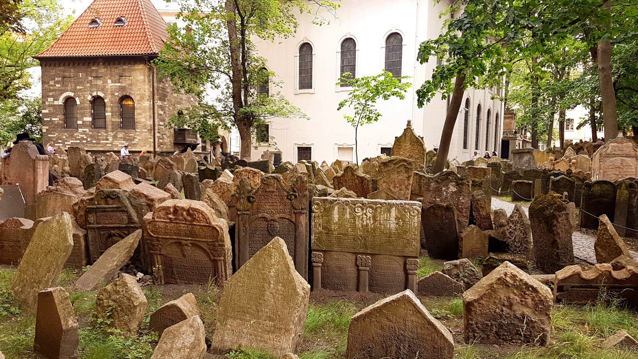 Старое еврейское кладбище в Праге