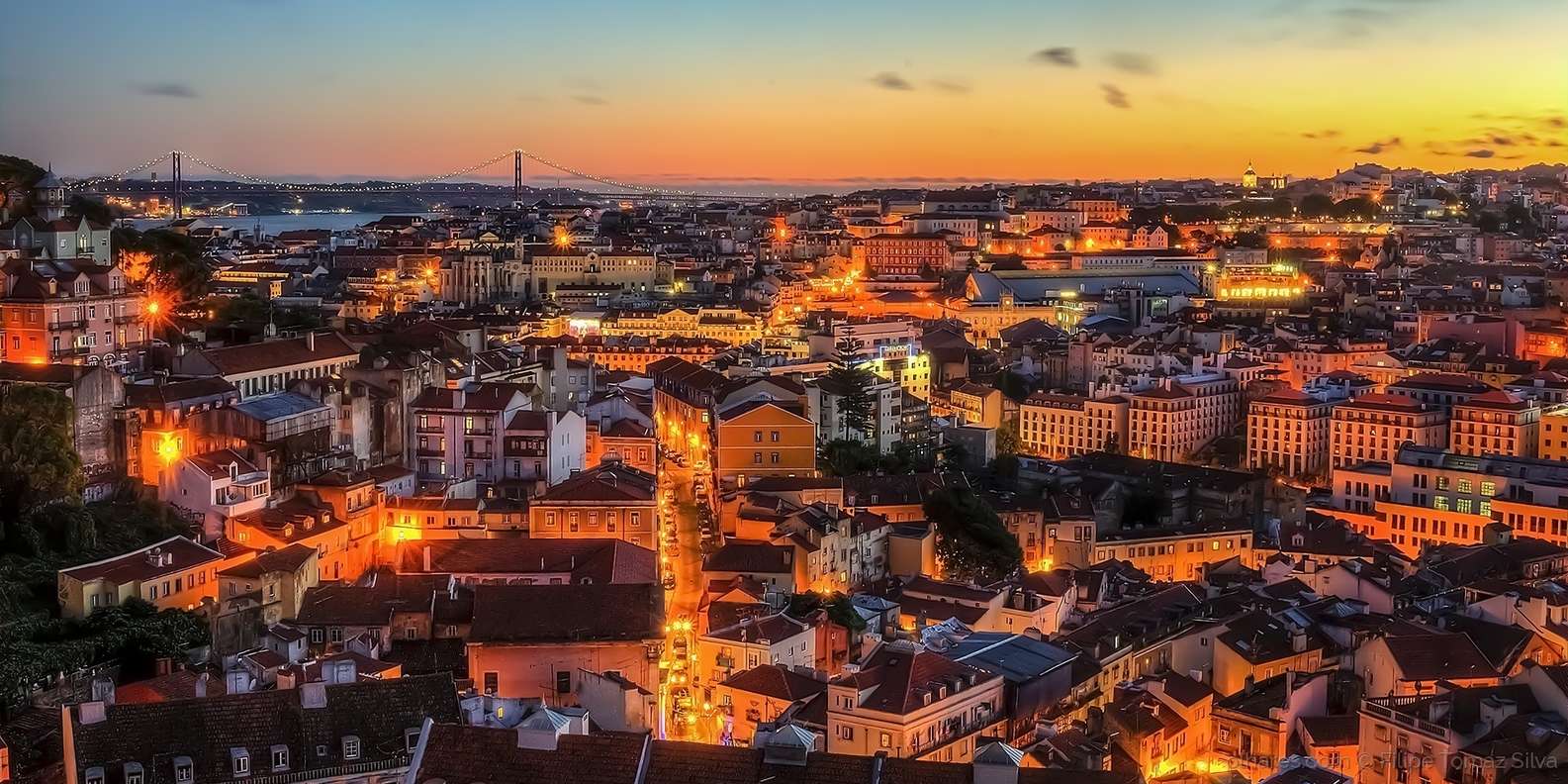 Лиссабону ночью