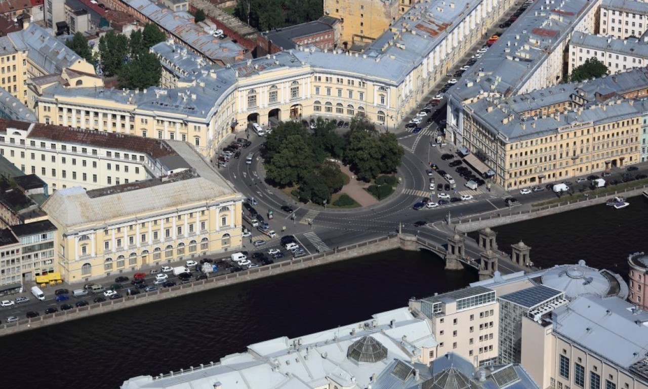 Площадь Ломоносова