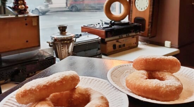 Легендарные заведения Санкт-Петербурга: Пышечная, «Север» и «Сайгон» — здесь живёт настоящий город