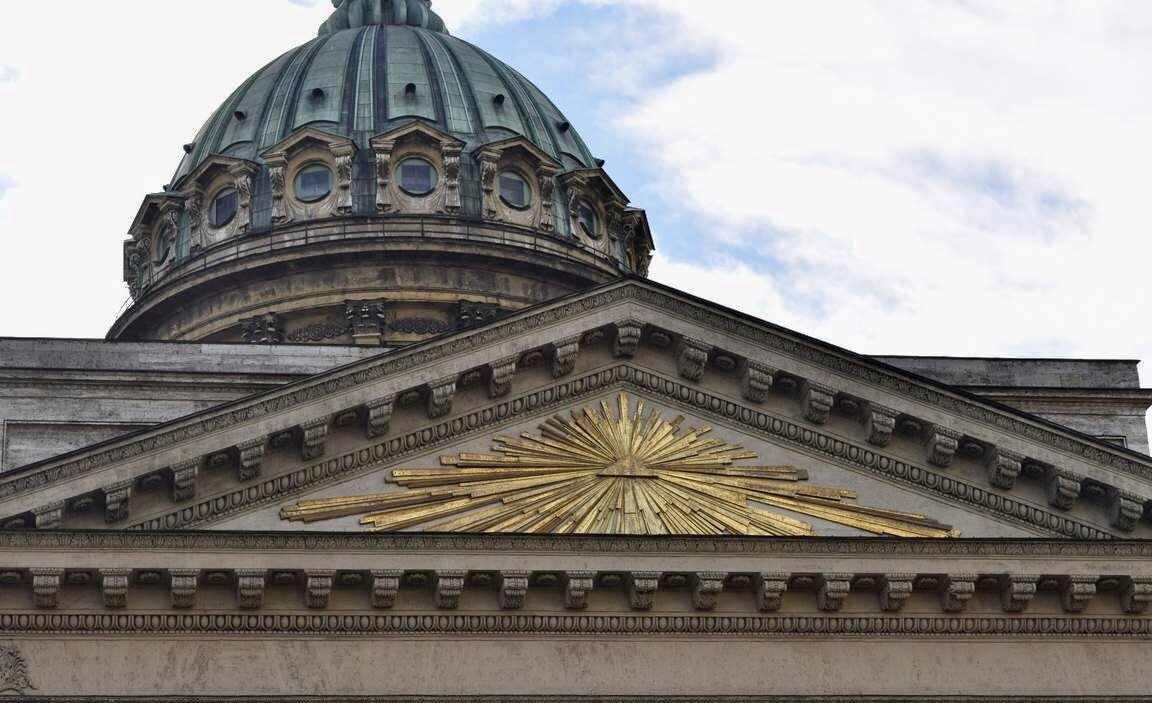 Масонские знаки в Петербурге