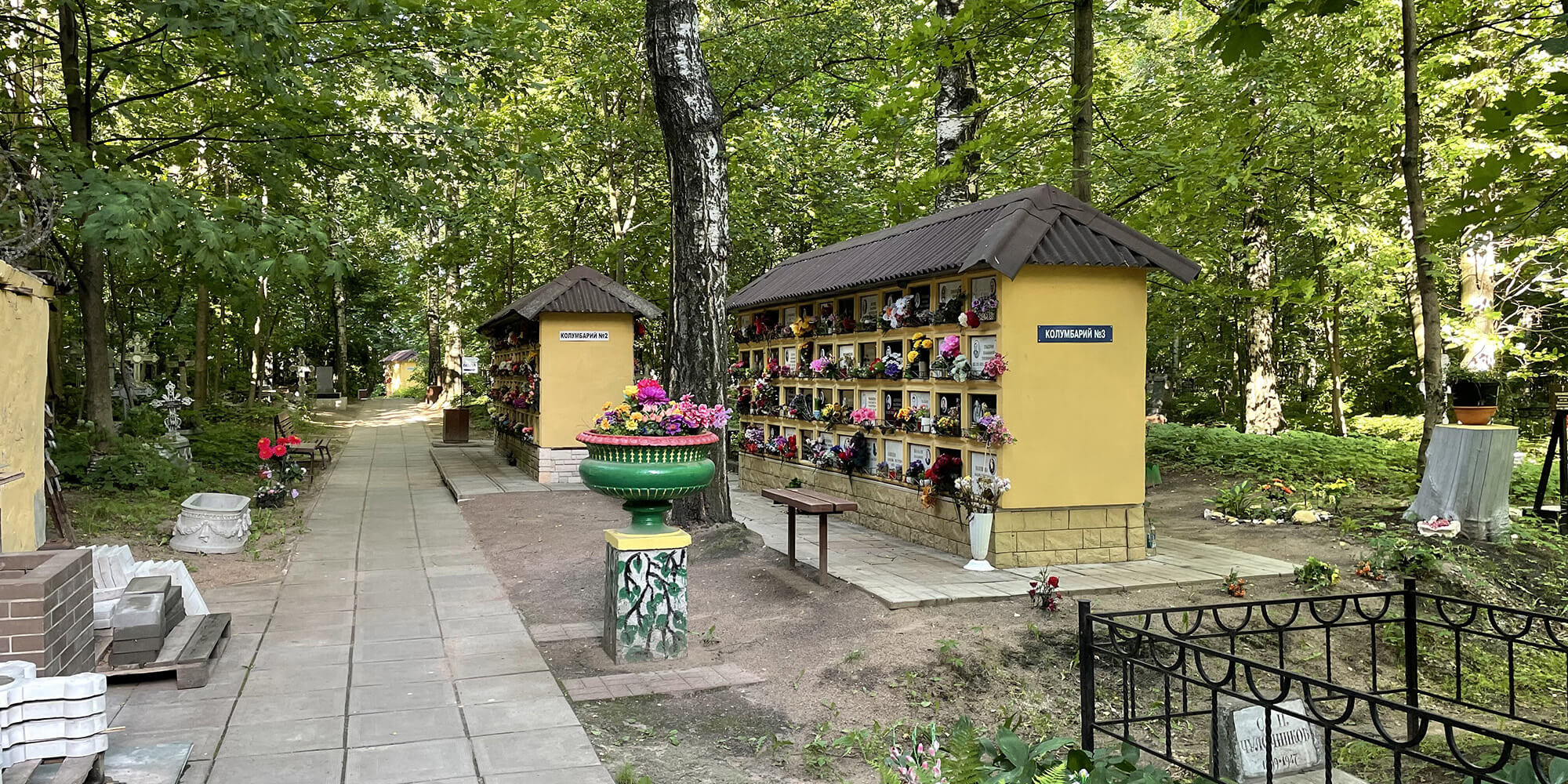 Малоохтинское кладбище