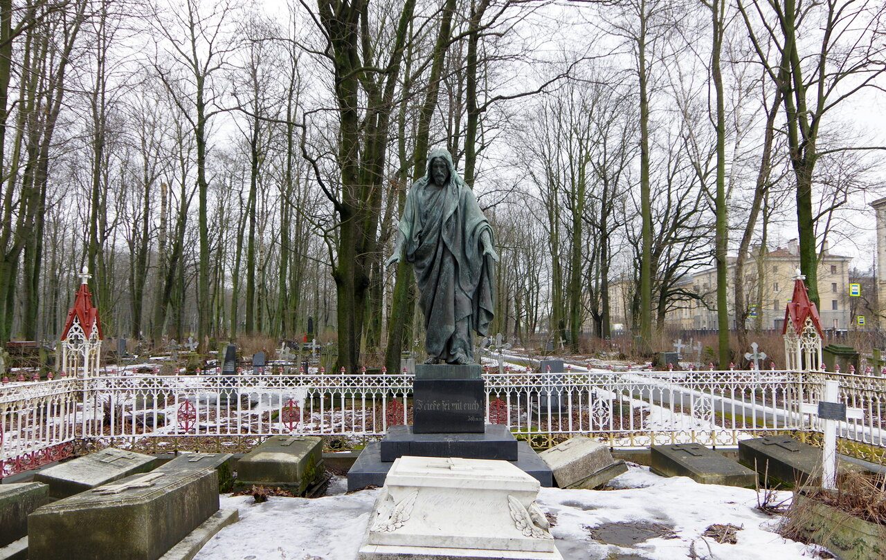 Волковское кладбище