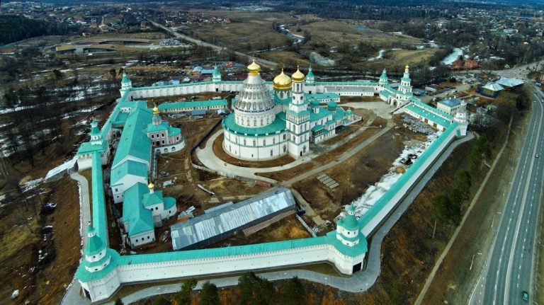 Старые монастыри Подмосковья: тишина, которая лечит душу